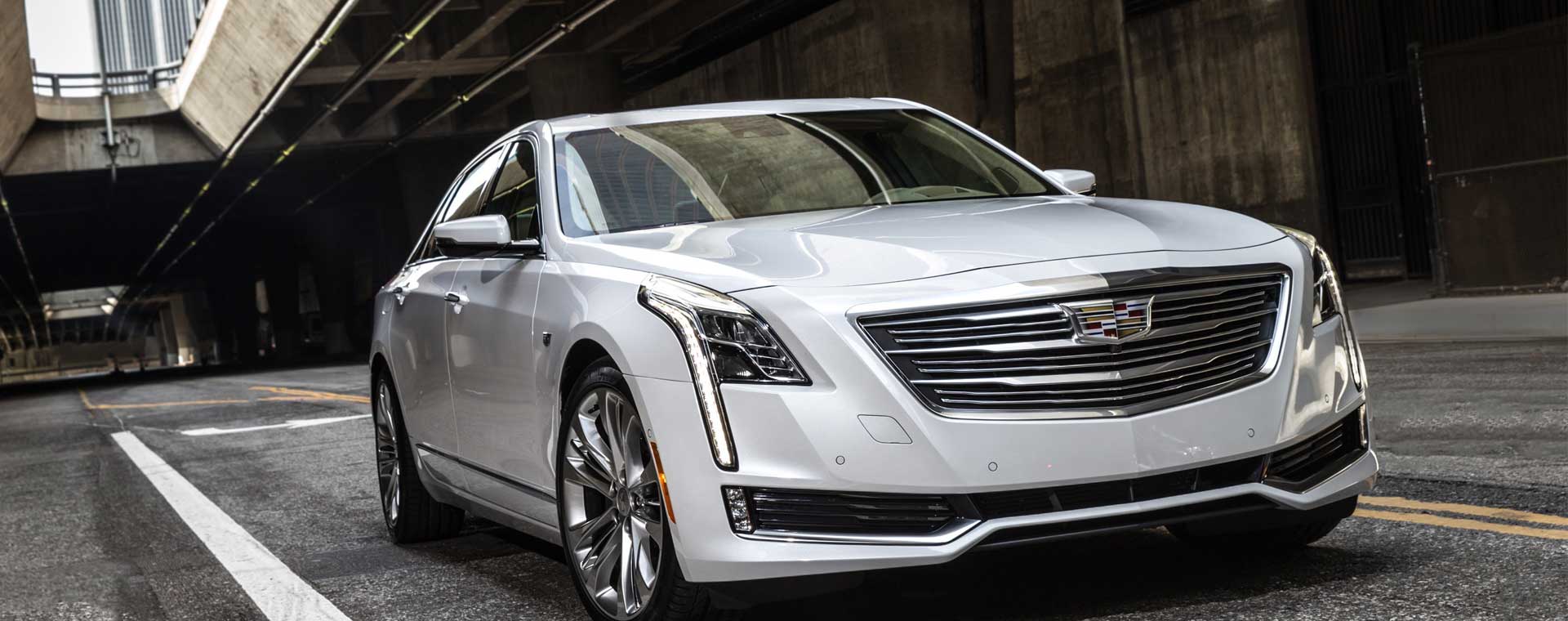 Cadillac CT4 2025